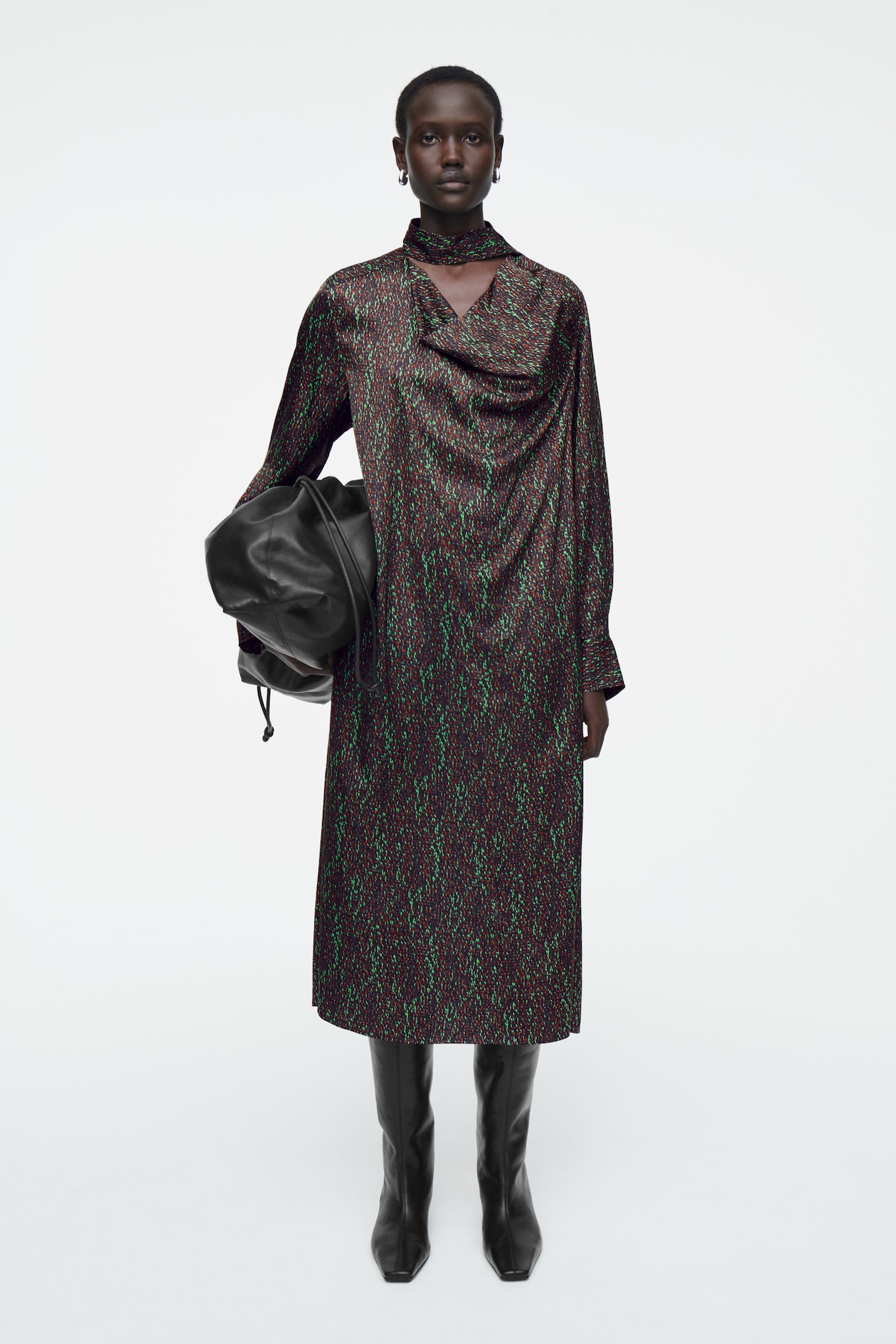 Платье миди с принтом и шалью COS, цвет Czarny/Nadruk
Платье миди с принтом и шалью COS, цвет Czarny/Nadruk