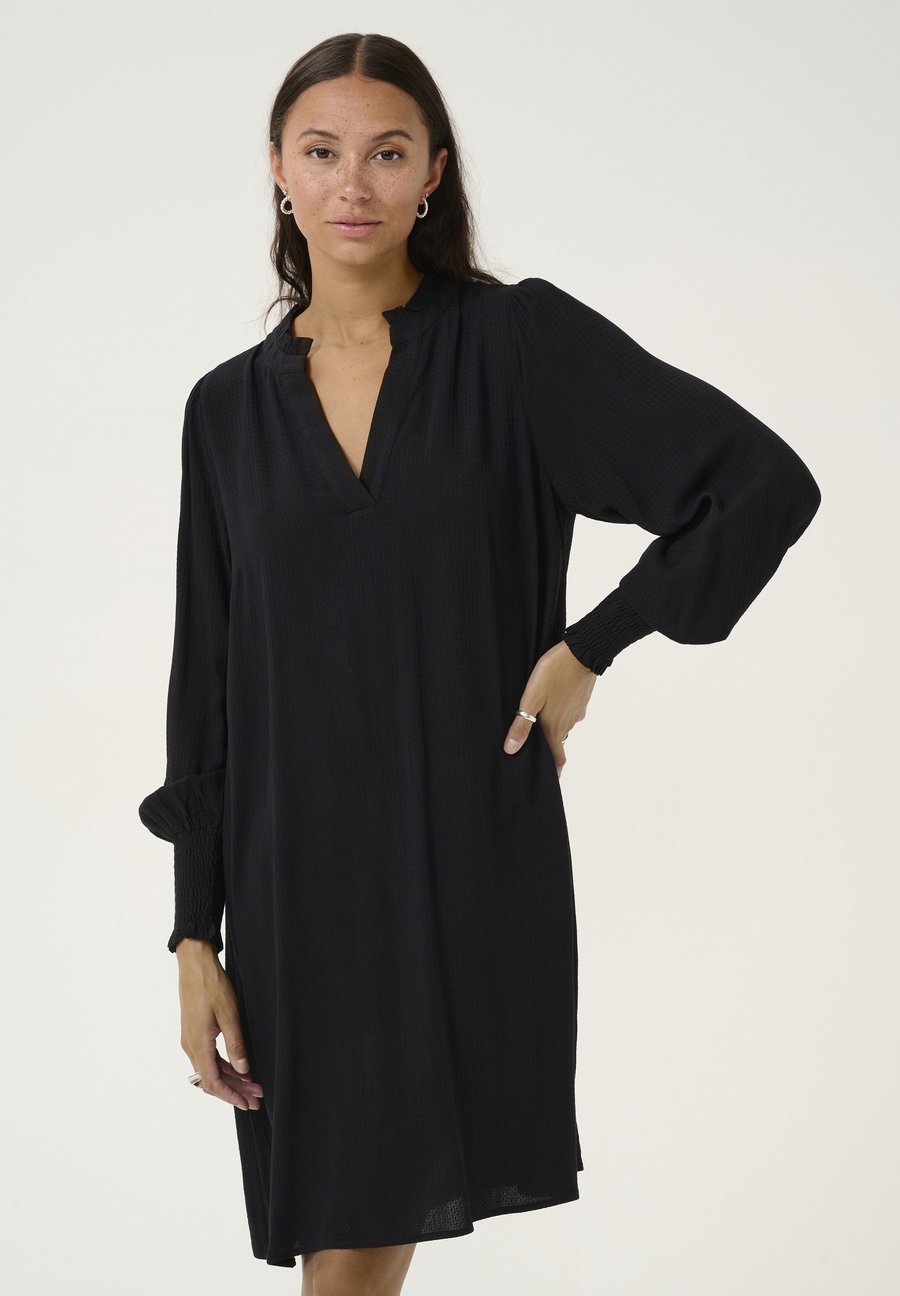 Платье Kaffe Day dress, Black Deep/Mottled Black
Платье Kaffe Day dress, Black Deep/Mottled Black