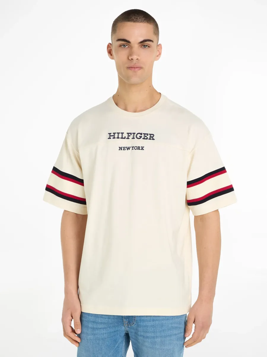 Футболка Tommy Hilfiger "MONOTYPE SLEEVE COLORBLOCK TEE", с принтом, цвет Calico
Футболка Tommy Hilfiger "MONOTYPE SLEEVE COLORBLOCK TEE", с принтом, цвет Calico