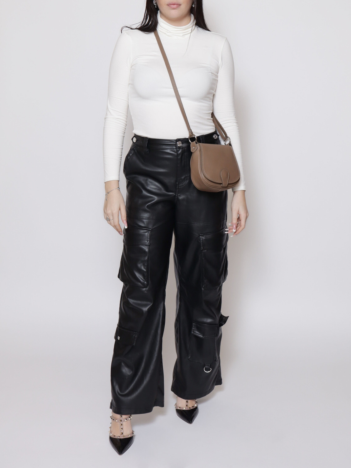 Сумка через плечо s40__scuro Gave Lux, коричневый
Сумка через плечо s40__scuro Gave Lux, коричневый