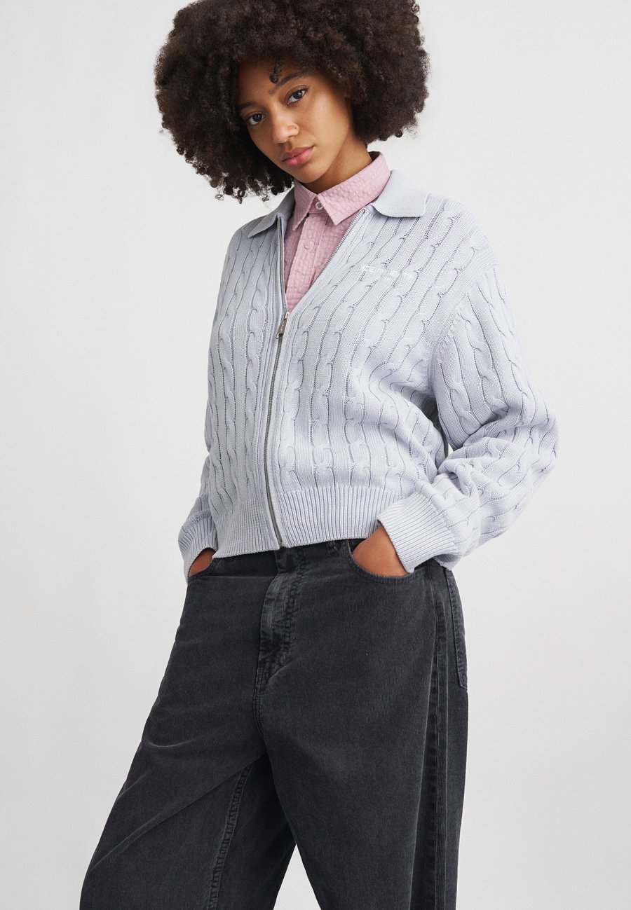 Брюки Carhartt WIP BRANDON PANT, Black Dusky Washed/Black
Брюки Carhartt WIP BRANDON PANT, Black Dusky Washed/Black