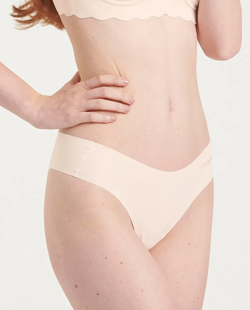 Бесшовные трусики-стринги из экологически чистого модала Sloggi, цвет Natural
Бесшовные трусики-стринги из экологически чистого модала Sloggi, цвет Natural