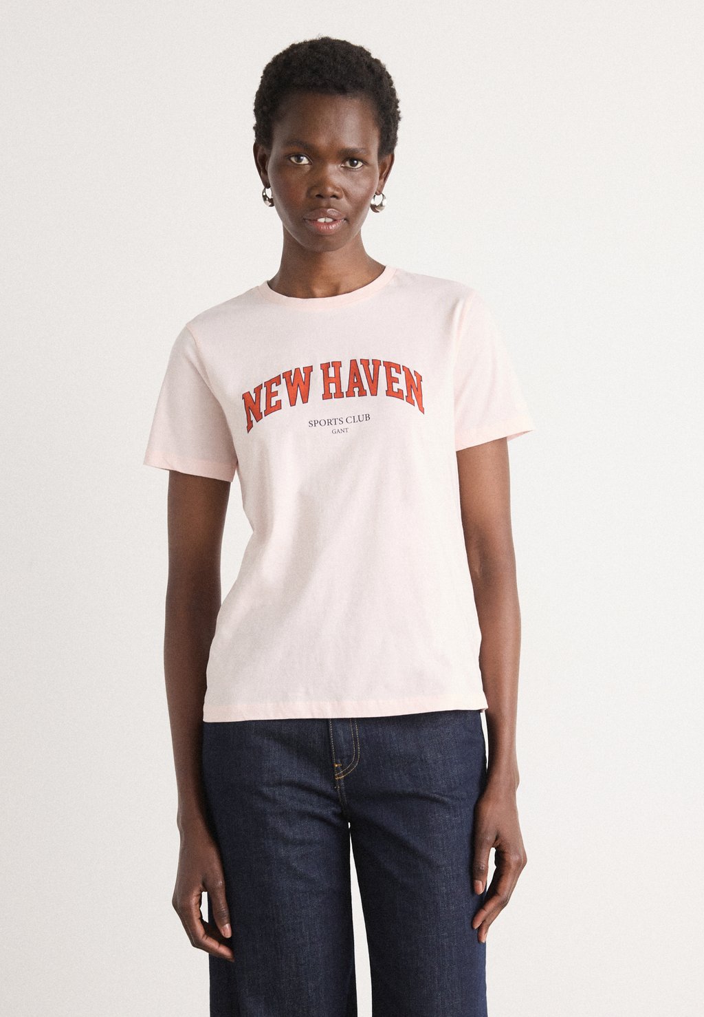 Футболка с принтом GRAPHIC GANT, лососевый
Футболка с принтом GRAPHIC GANT, лососевый