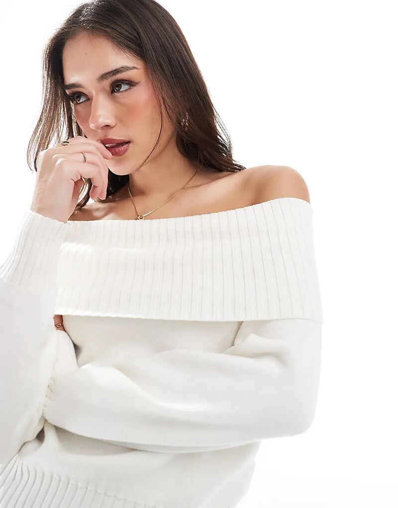 Вязаный топ с открытыми плечами цвета экрю Stradivarius
Вязаный топ с открытыми плечами цвета экрю Stradivarius