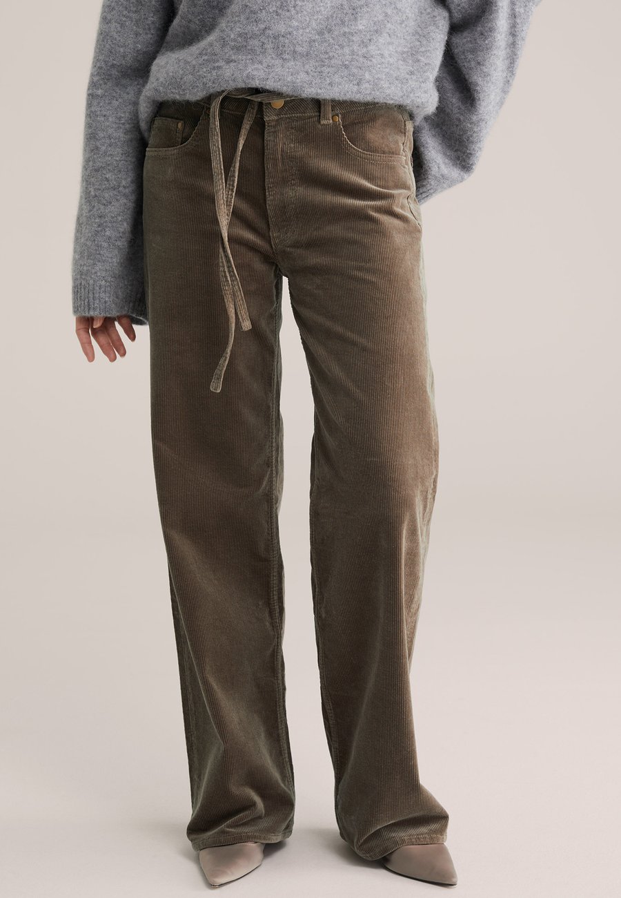 Брюки WE Fashion Trousers, Olive Green/Olive
Брюки WE Fashion Trousers, Olive Green/Olive