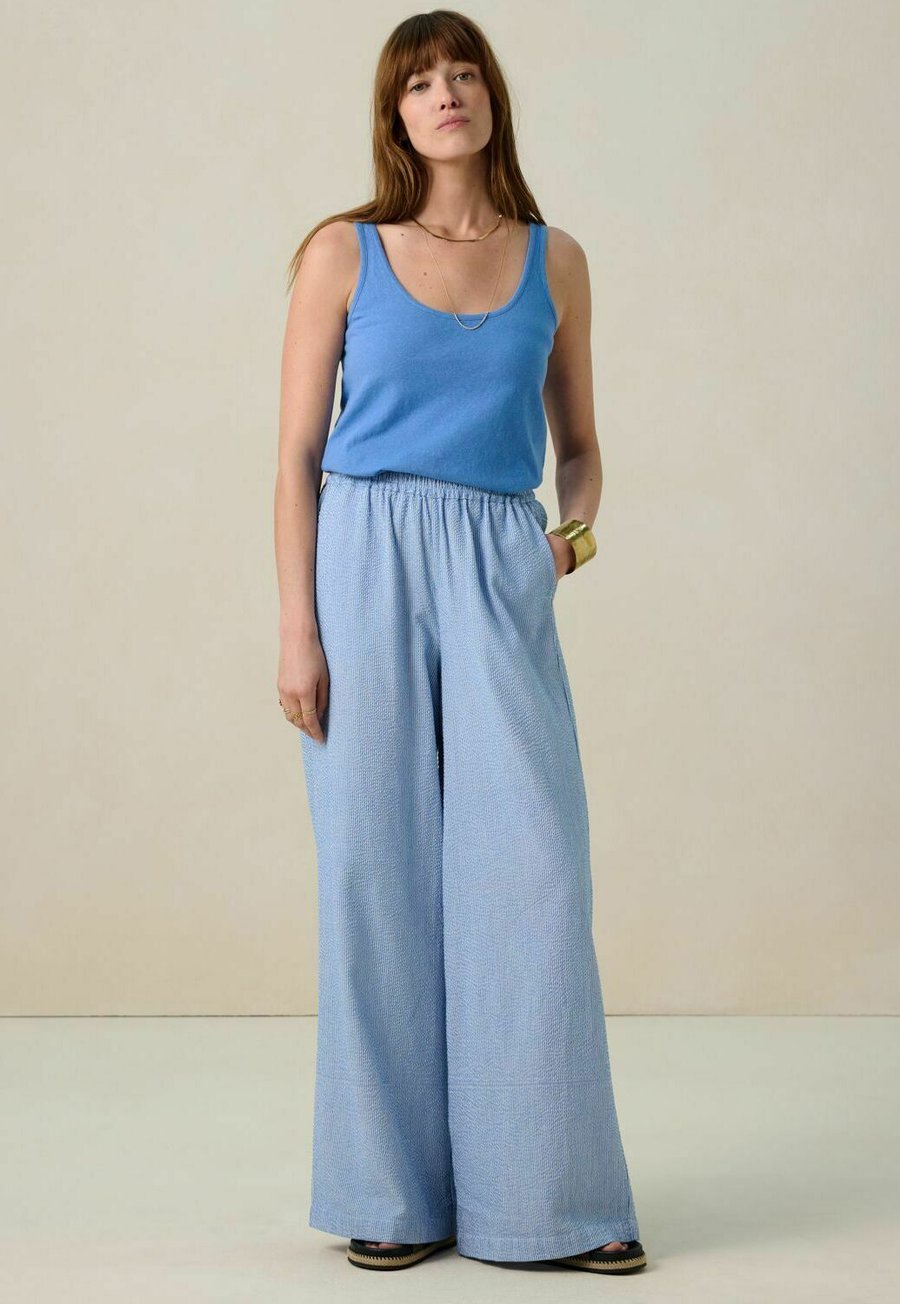 Топ Sissy-Boy Top, Blau/Blue
Топ Sissy-Boy Top, Blau/Blue