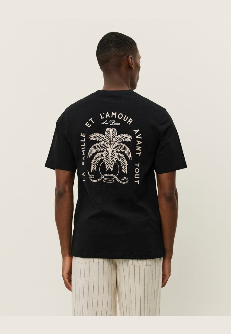 Футболка с принтом DIAZ Les Deux, черный 
Футболка с принтом DIAZ Les Deux, черный