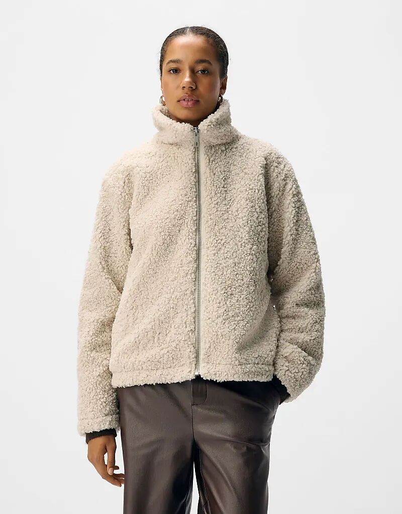 Объект Куртка в цвете «белый песок»
Объект Куртка в цвете «белый песок»