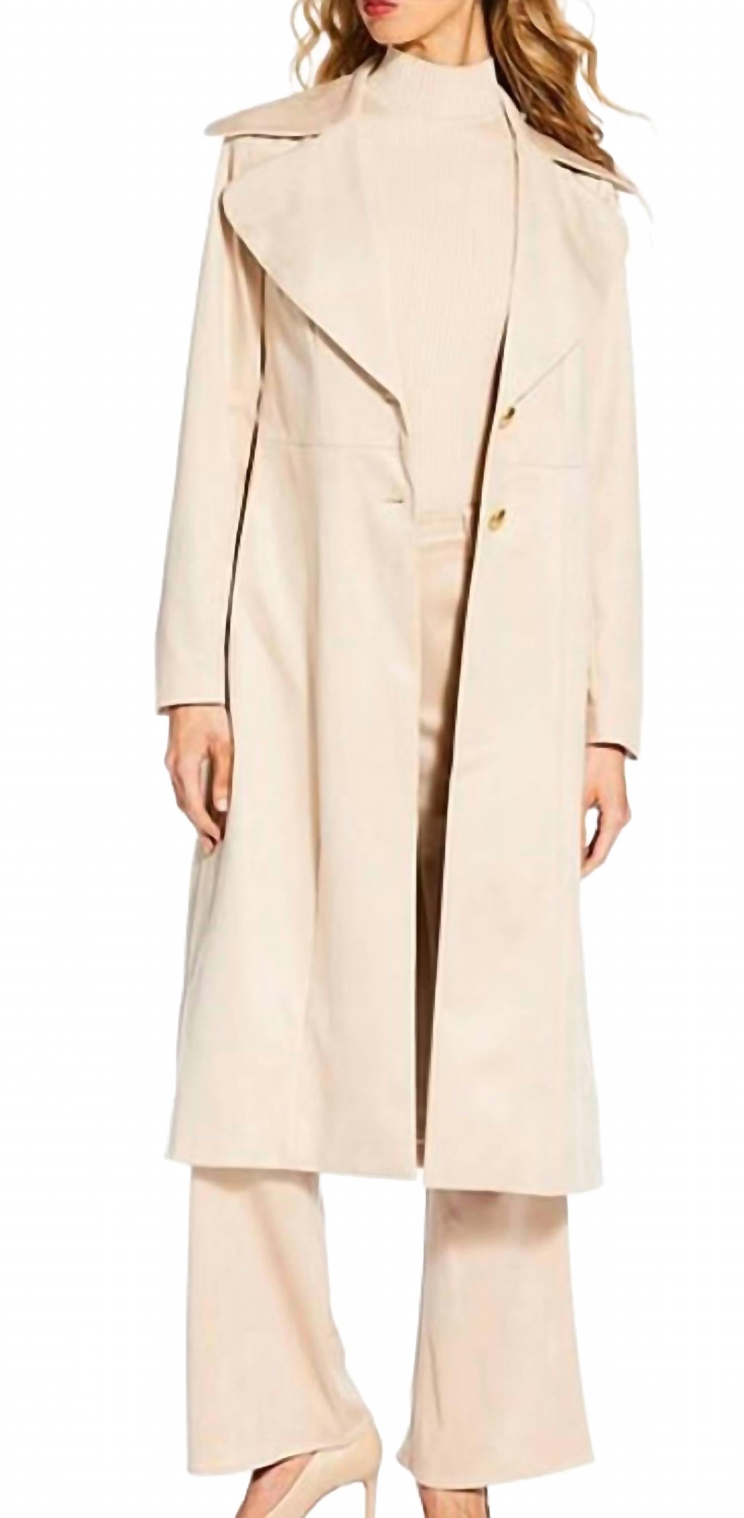 Trina Turk Пальто «Звездный цветок» бежевого цвета
Trina Turk Пальто «Звездный цветок» бежевого цвета