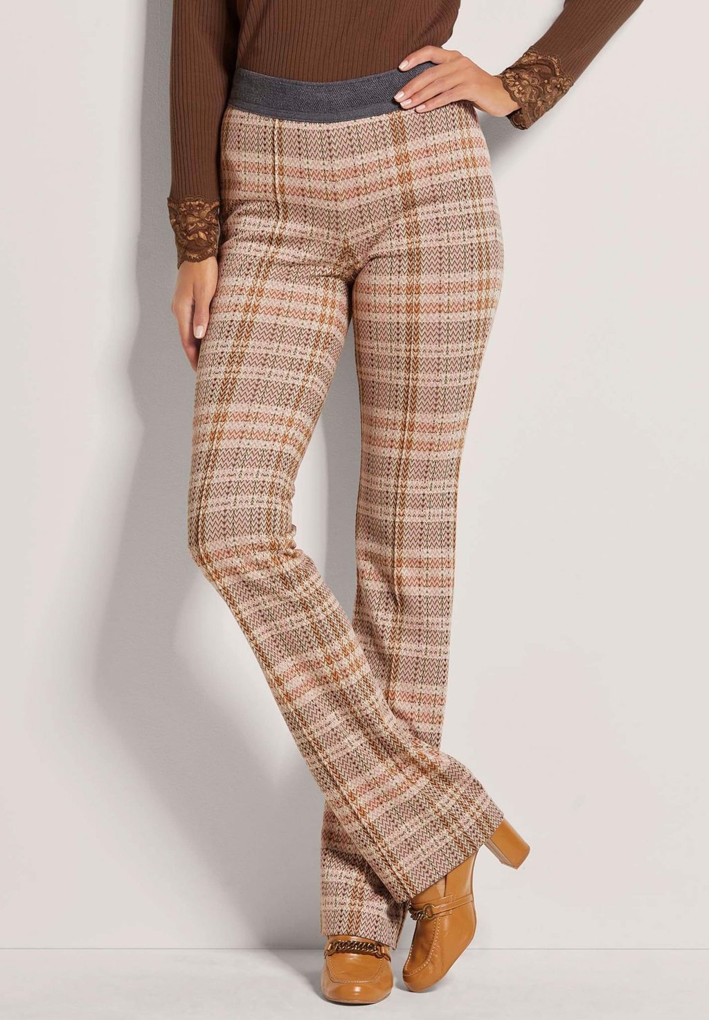 Брюки MADELEINE, бежевый
Брюки MADELEINE, бежевый