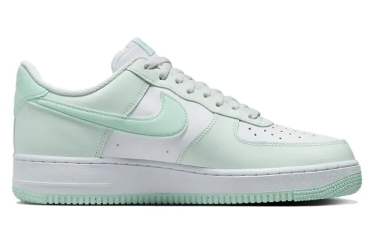Кроссовки Nike Air Force 1 Skateboarding Shoes Men Low-top Green/White, светло-зеленый
Кроссовки Nike Air Force 1 Skateboarding Shoes Men Low-top Green/White, светло-зеленый