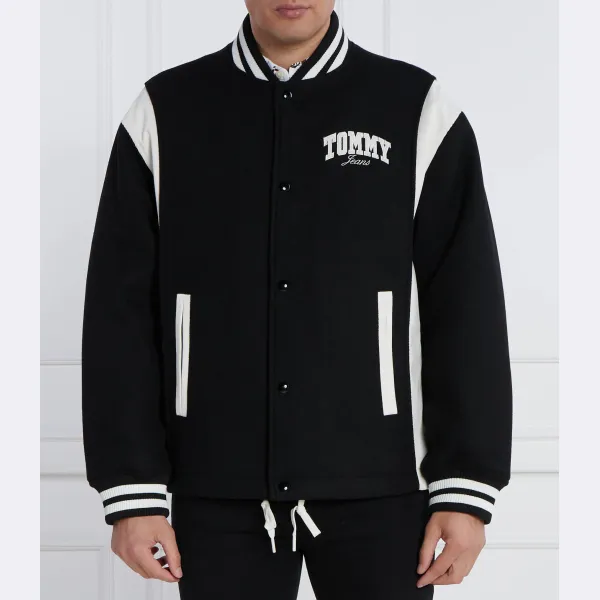 Куртка-Бомбер оверсайз Tjm Letterman Tommy Hilfiger, черный
Куртка-Бомбер оверсайз Tjm Letterman Tommy Hilfiger, черный