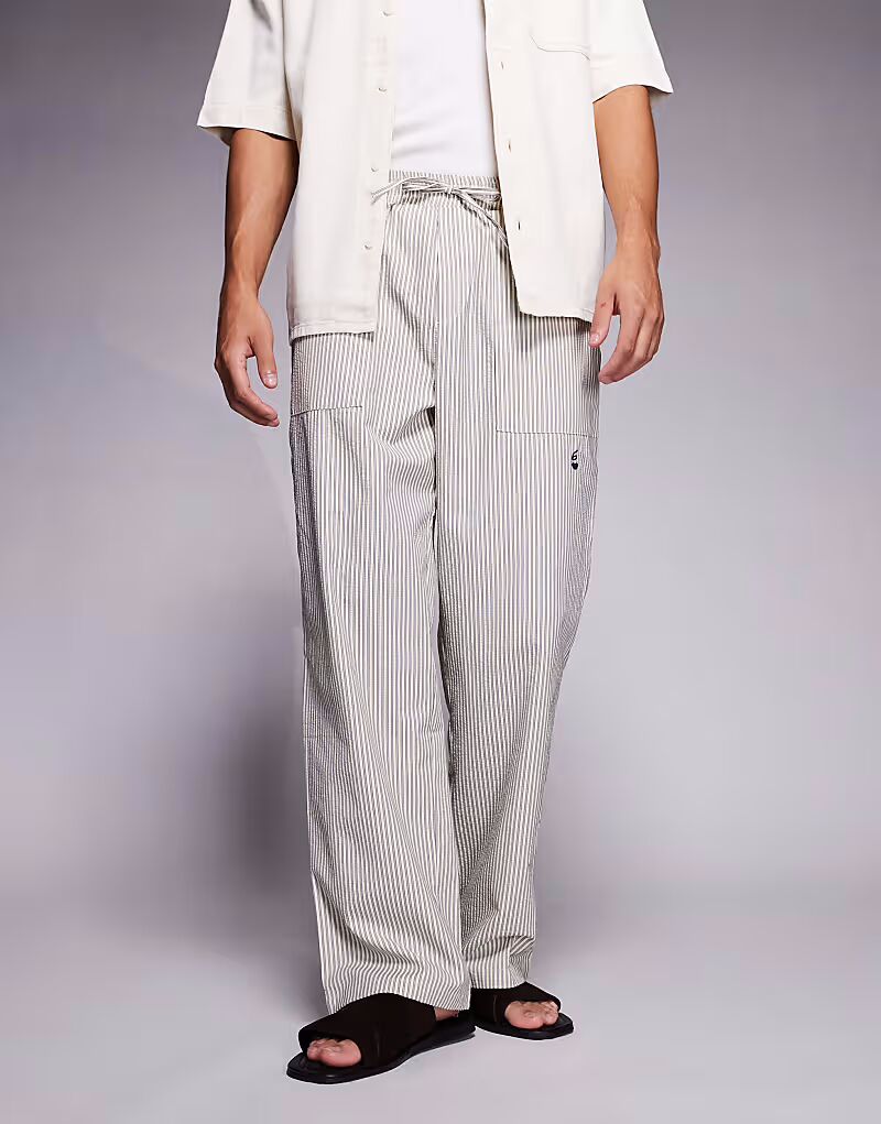 Свободные брюки в синюю полоску Six June Sixth June
Свободные брюки в синюю полоску Six June Sixth June