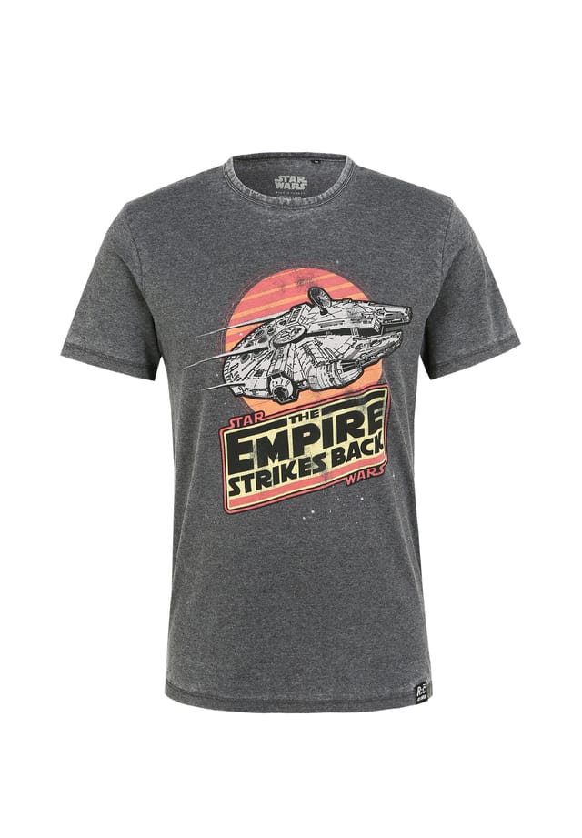 Футболка Звездные войны Империя наносит ответный удар Тысячелетний сокол в неподвластном времени дизайне Re:Covered, серый
Футболка Звездные войны Империя наносит ответный удар Тысячелетний сокол в неподвластном времени дизайне Re:Covered, серый
