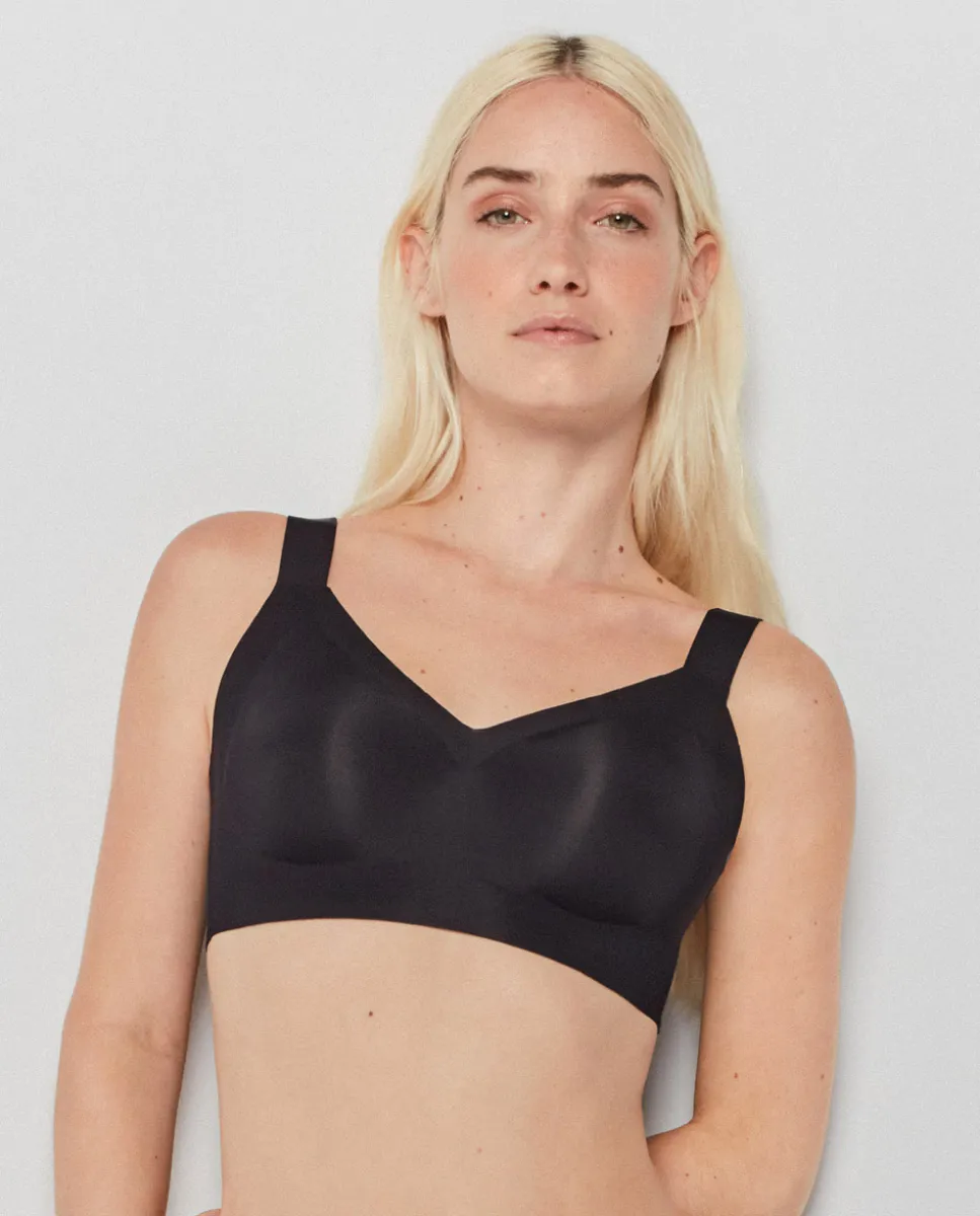 Вместительный бюстгальтер без косточек и съемной пены Gisela, черный
Вместительный бюстгальтер без косточек и съемной пены Gisela, черный