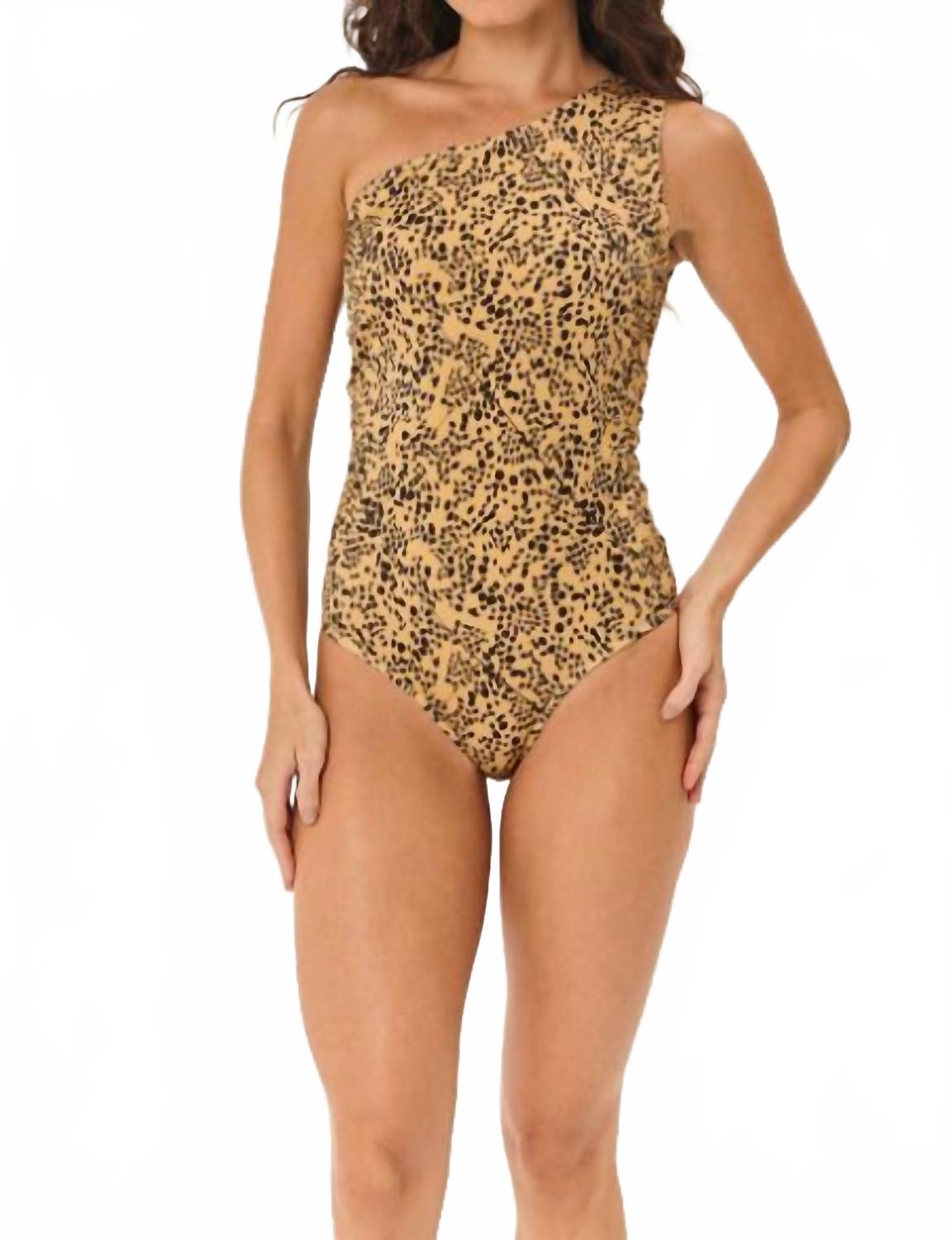 Купальник Leopard One-Piece в коричневом цвете Rio de Jas
Купальник Leopard One-Piece в коричневом цвете Rio de Jas