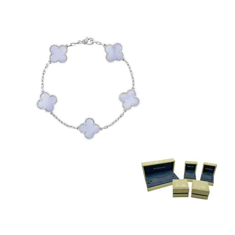 Винтажный браслет Alhambra Van Cleef & Arpels
Винтажный браслет Alhambra Van Cleef & Arpels