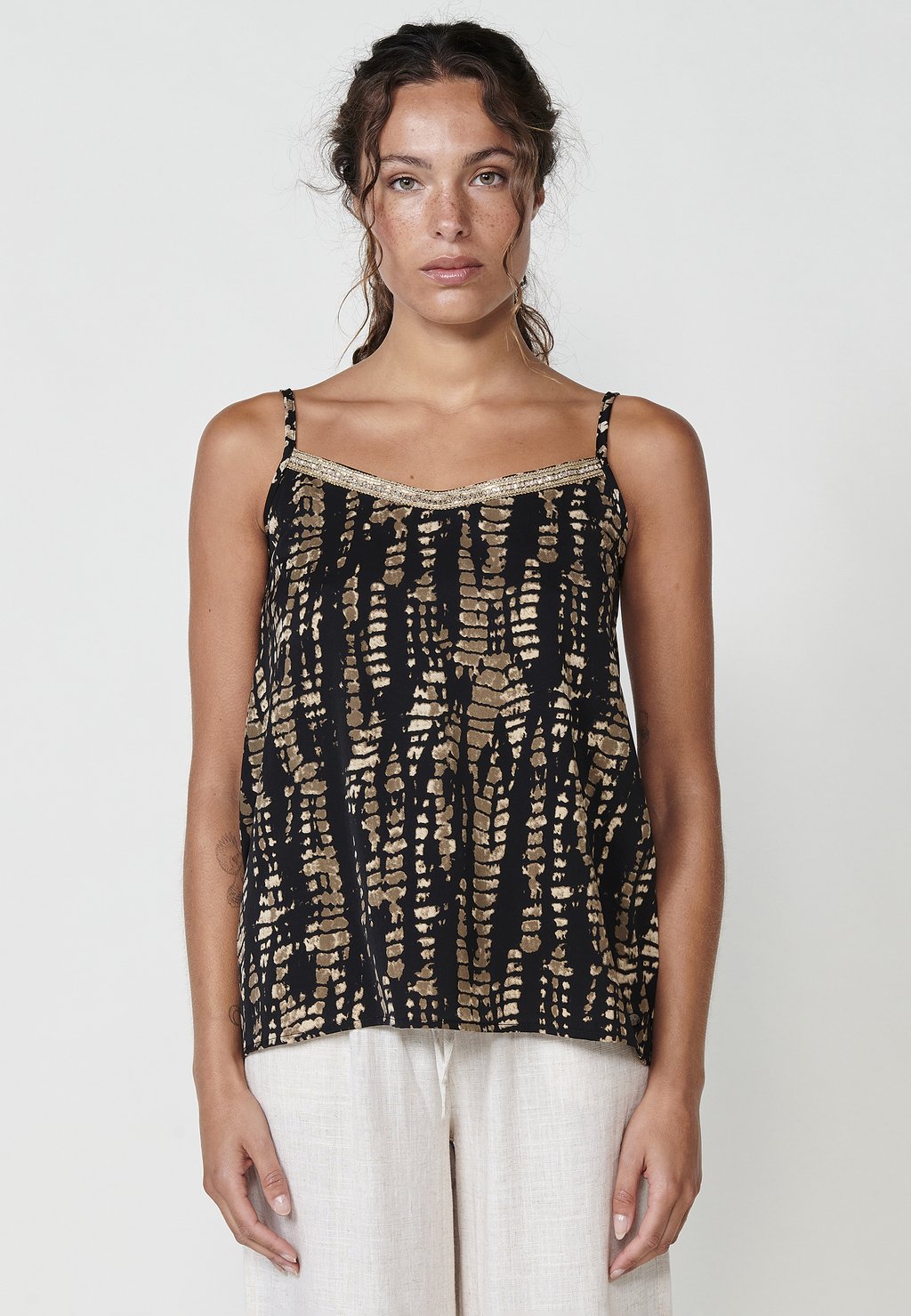 Топ Koroshi, черный
Топ Koroshi, черный