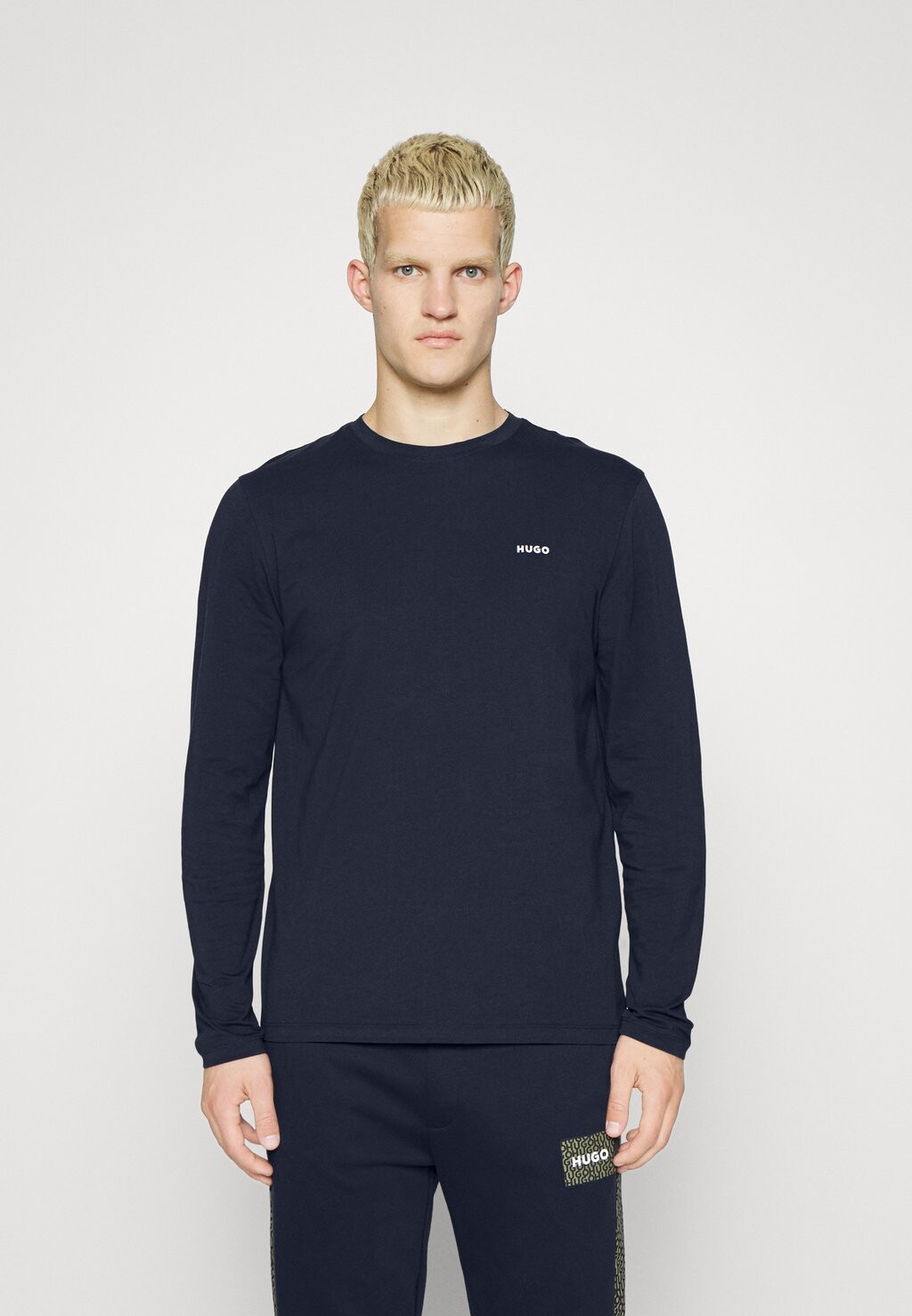 Футболка с длинным рукавом Derol HUGO, цвет dark blue
Футболка с длинным рукавом Derol HUGO, цвет dark blue