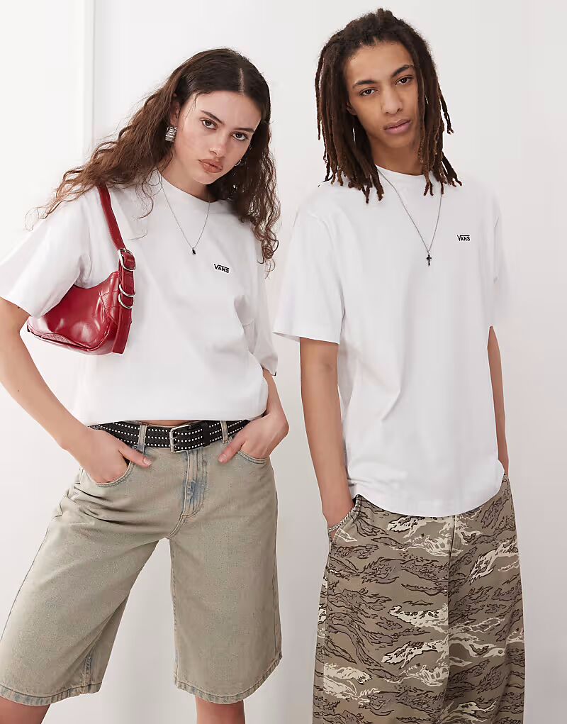 Футболка свободного кроя Vans с логотипом на левой стороне груди белого цвета - БЕЛЫЙ
Футболка свободного кроя Vans с логотипом на левой стороне груди белого цвета - БЕЛЫЙ