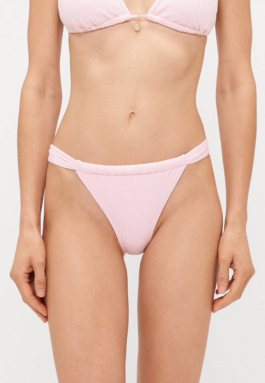 Низ бикини Hollister Co. DOUBLE STRAP CHEEKIEST , Light Pink, Розовый, Низ бикини Hollister Co. DOUBLE STRAP CHEEKIEST , Light Pink
Низ бикини Hollister Co. DOUBLE STRAP CHEEKIEST , Light Pink, Розовый, Низ бикини Hollister Co. DOUBLE STRAP CHEEKIEST , Light Pink
