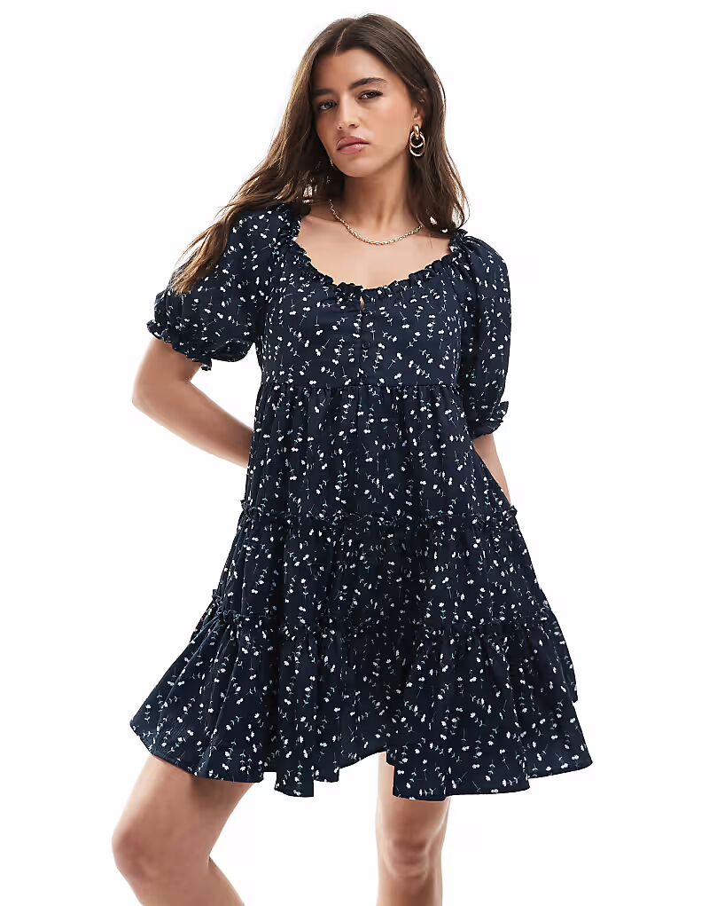 Платье-рубашка-мини Daisy Street с ярусами, темно-синего цвета с цветочным принтом
Платье-рубашка-мини Daisy Street с ярусами, темно-синего цвета с цветочным принтом
