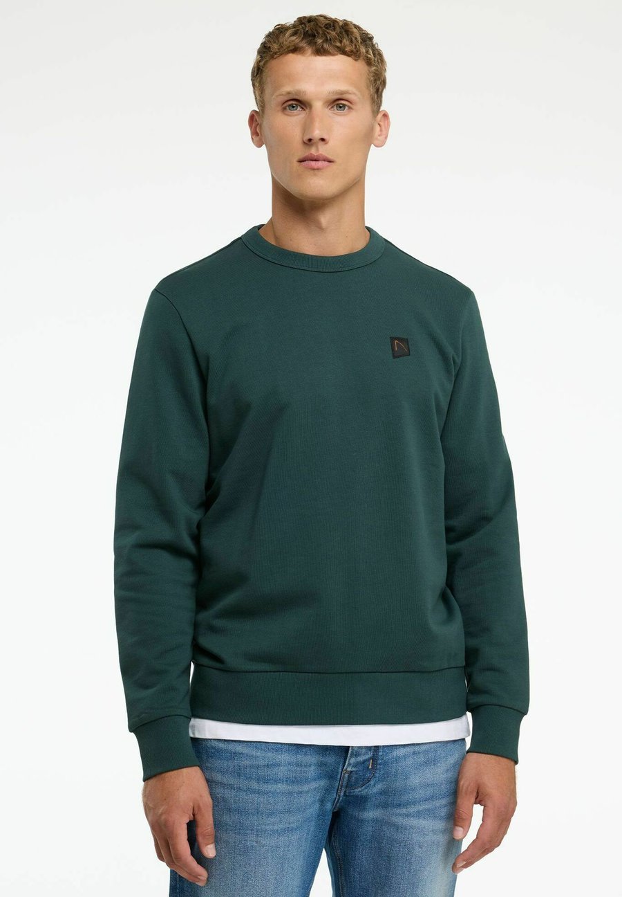 Толстовка CHASIN' TOBY, Dark Green
Толстовка CHASIN' TOBY, Dark Green