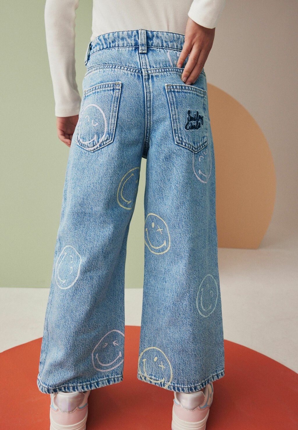 Расклешенные джинсы SMILEYWORLD WIDE Next, синий
Расклешенные джинсы SMILEYWORLD WIDE Next, синий