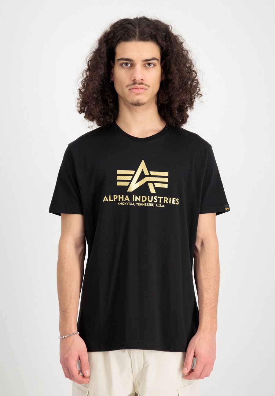 Футболка Alpha Industries BASIC, Black Gold/Black, Черный, Футболка Alpha Industries BASIC, Black Gold/Black
Футболка Alpha Industries BASIC, Black Gold/Black, Черный, Футболка Alpha Industries BASIC, Black Gold/Black
