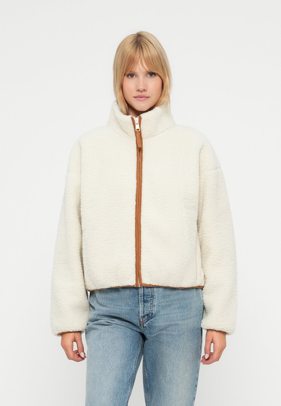 Флисовая куртка Abercrombie & Fitch FULL ZIP, Beige
Флисовая куртка Abercrombie & Fitch FULL ZIP, Beige