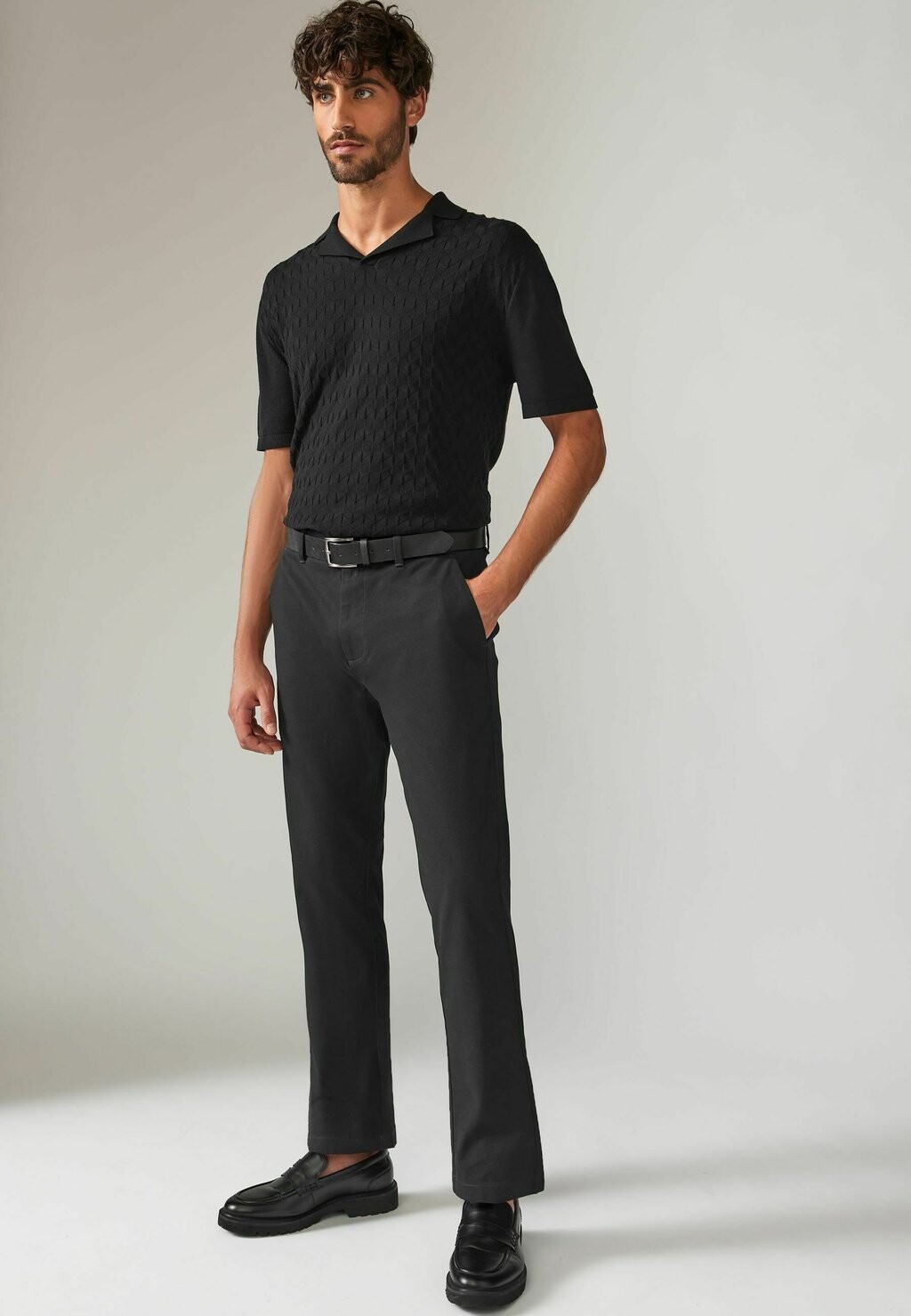 Чиносы PRINTED BELTED SOFT TOUCH Next, черный
Чиносы PRINTED BELTED SOFT TOUCH Next, черный