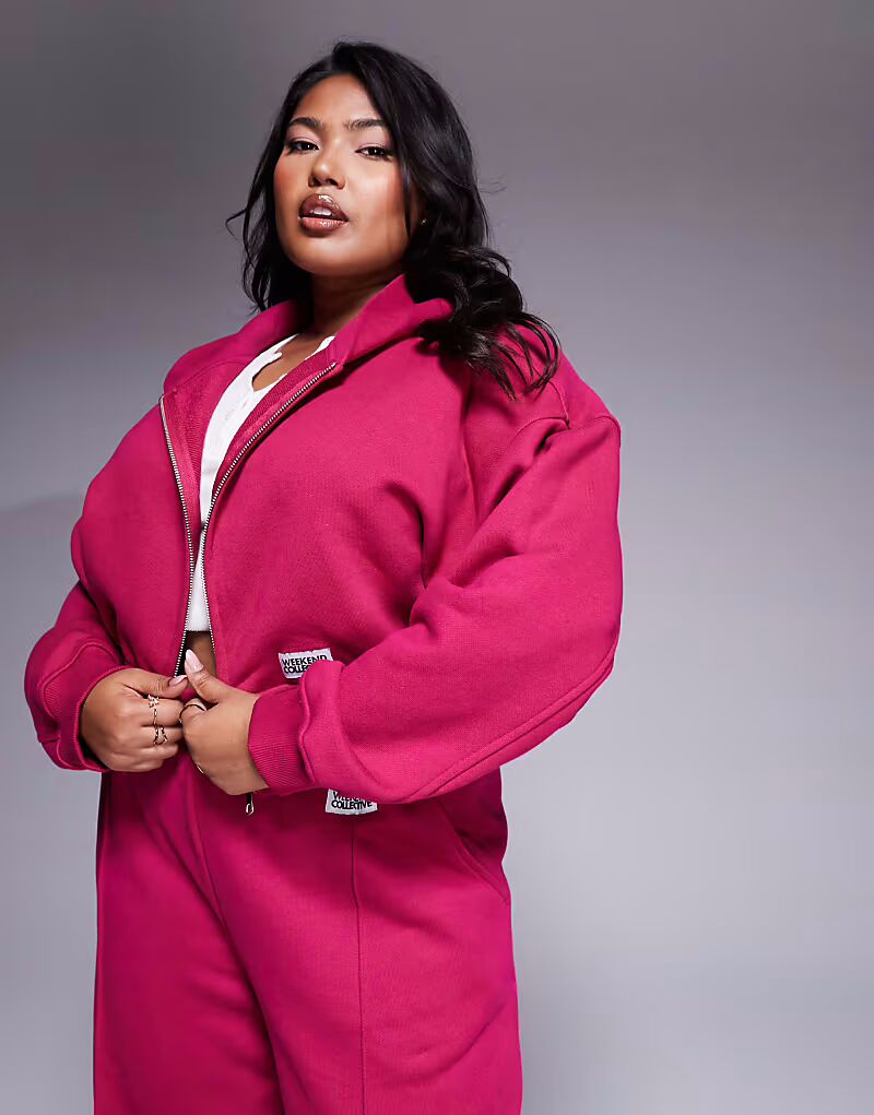 Укороченная куртка Weekend Collective Curve с небольшой тканой этикеткой бордово-розового цвета ASOS Weekend Collective
Укороченная куртка Weekend Collective Curve с небольшой тканой этикеткой бордово-розового цвета ASOS Weekend Collective