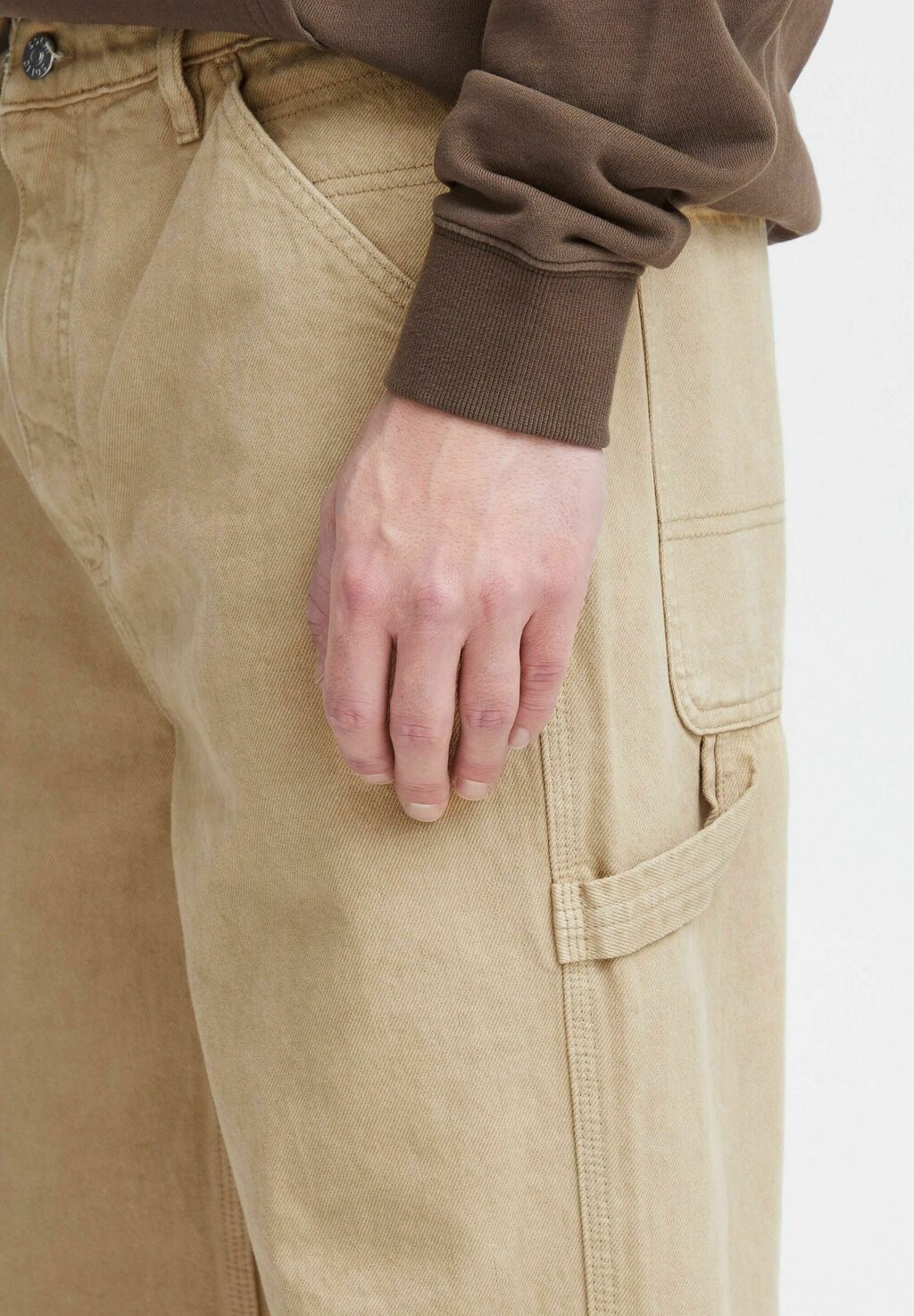 Джинсы свободного кроя SDTOMMY Solid, светло-коричневый
Джинсы свободного кроя SDTOMMY Solid, светло-коричневый