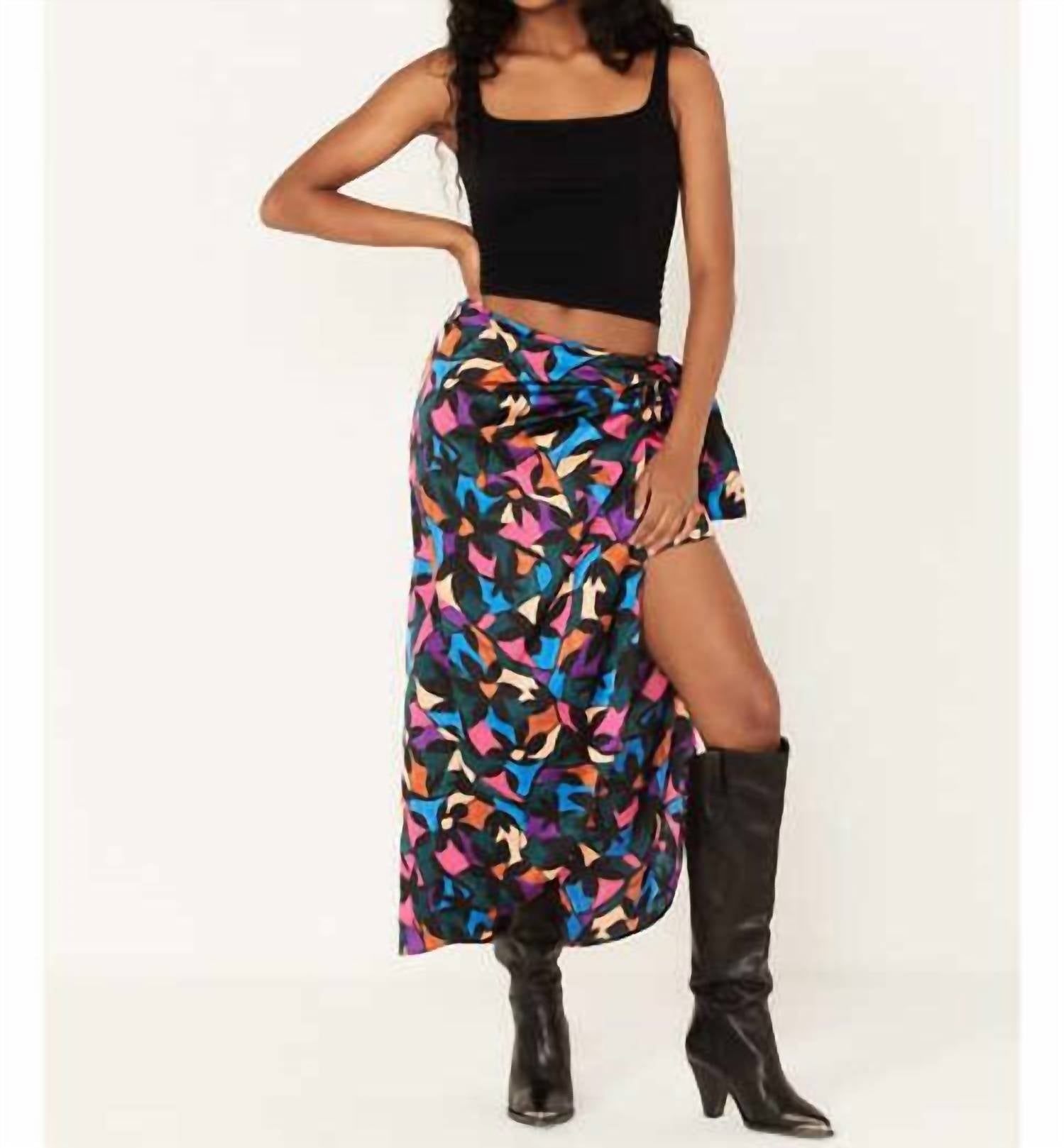 Юбка Wrap Me Up из атласа Mosaic Magic Luxe Show Me Your Mumu, цвет mosaic magic luxe satin
Юбка Wrap Me Up из атласа Mosaic Magic Luxe Show Me Your Mumu, цвет mosaic magic luxe satin