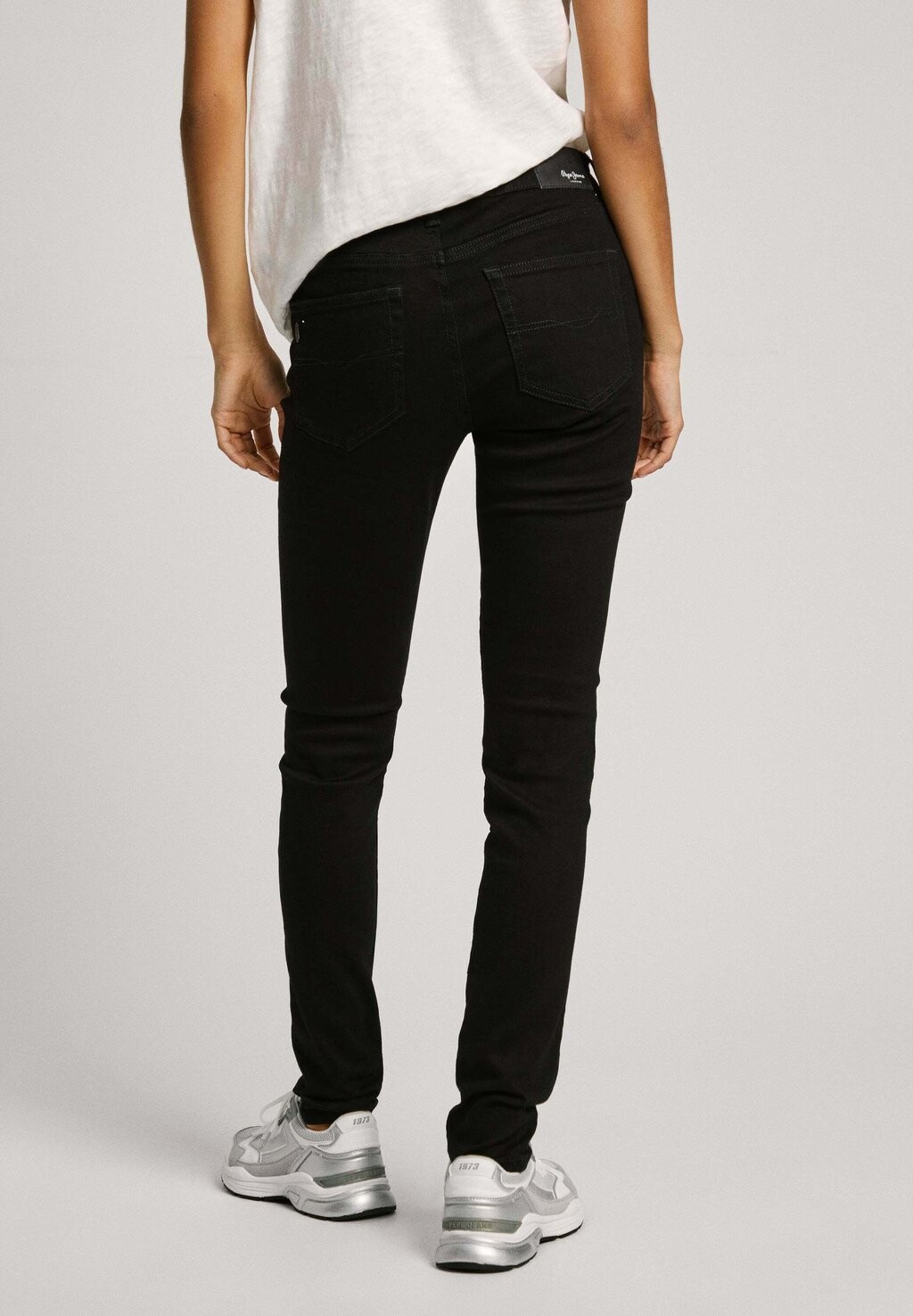 Джинсы облегающего кроя Pepe Jeans, черный
Джинсы облегающего кроя Pepe Jeans, черный