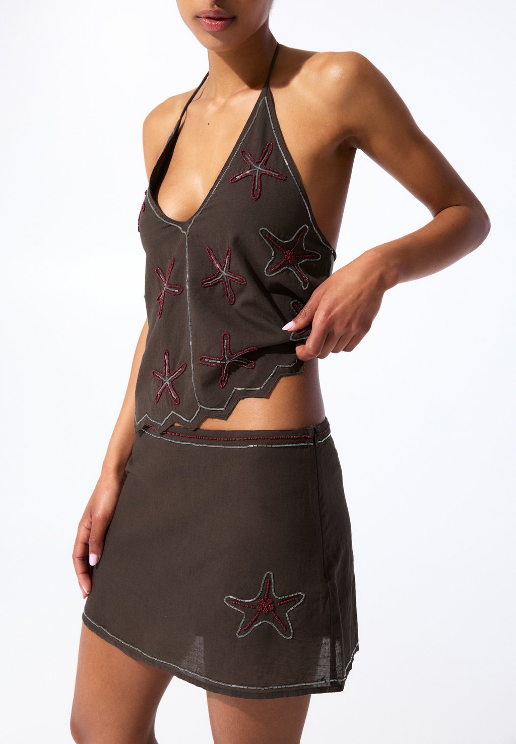 Юбка А-силуэта PULL&BEAR, коричневый
Юбка А-силуэта PULL&BEAR, коричневый