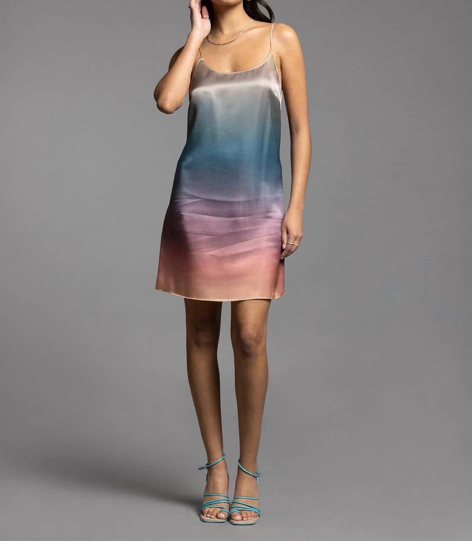 Платье Birkin In Haze Sunset Weekend Los Angeles
Платье Birkin In Haze Sunset Weekend Los Angeles