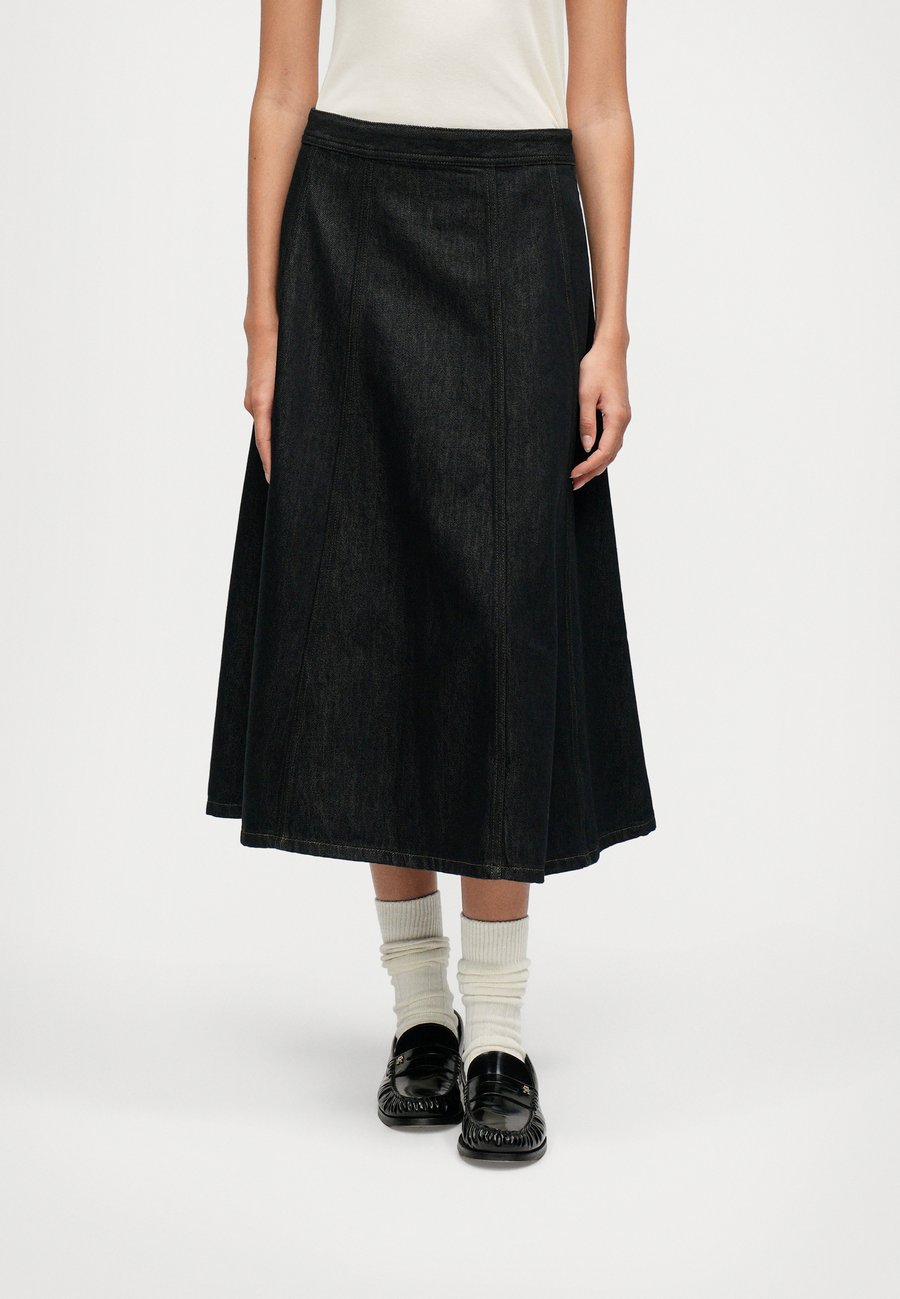 Юбка Tommy Hilfiger FLARED MIDI SKIRT, Dark Blue Denim/Dark-Blue Denim
Юбка Tommy Hilfiger FLARED MIDI SKIRT, Dark Blue Denim/Dark-Blue Denim
