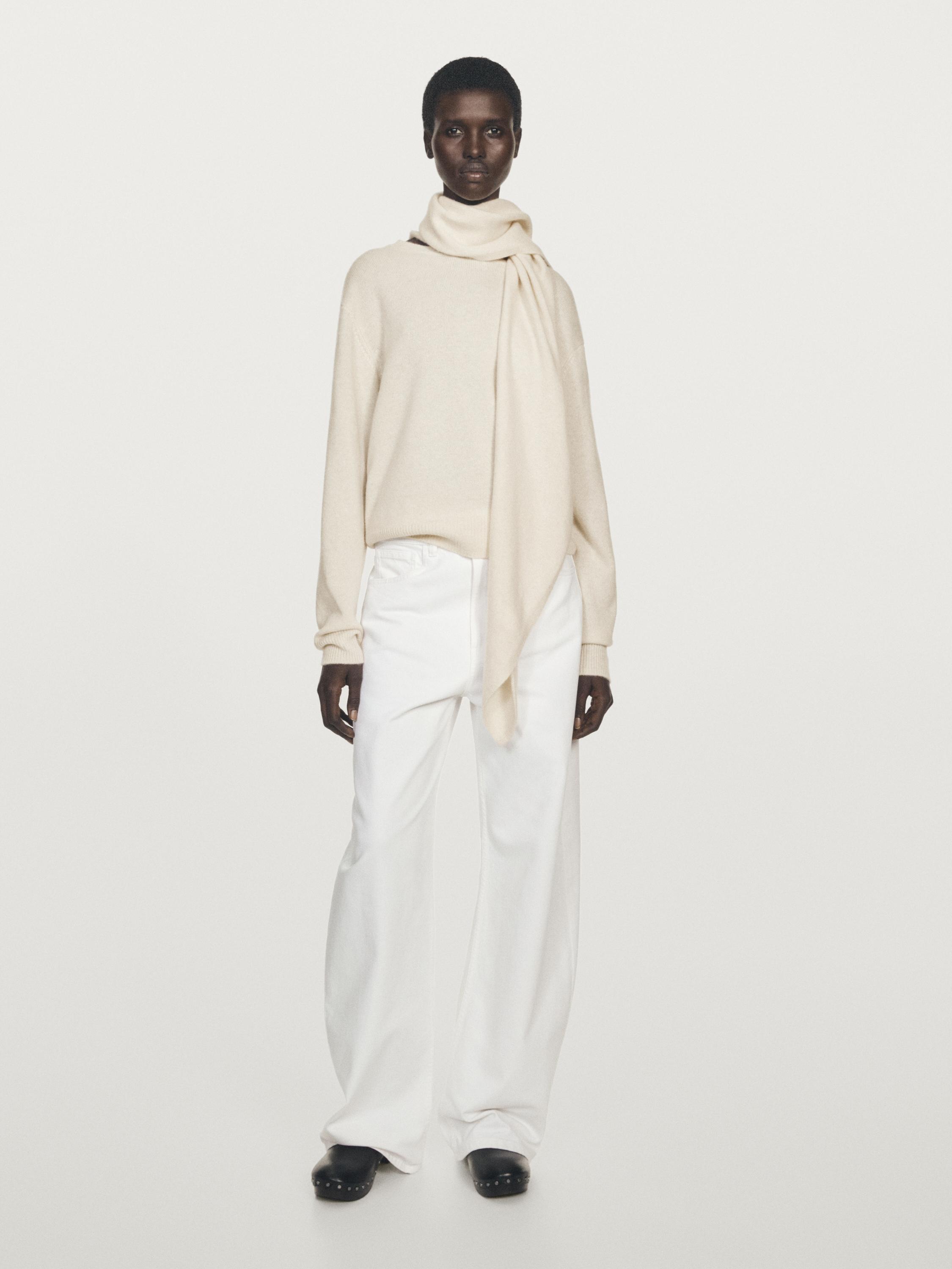 100% кашемировый свитер с шарфом на шее Massimo Dutti, бежевый 
100% кашемировый свитер с шарфом на шее Massimo Dutti, бежевый