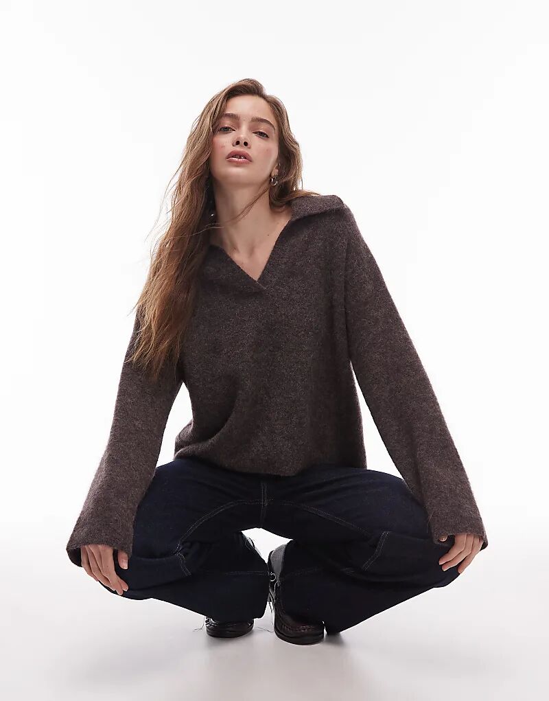 Вязаный джемпер ARKET из смеси шерсти и альпаки с воротником-поло в коричневом меланжевом цвете
Вязаный джемпер ARKET из смеси шерсти и альпаки с воротником-поло в коричневом меланжевом цвете