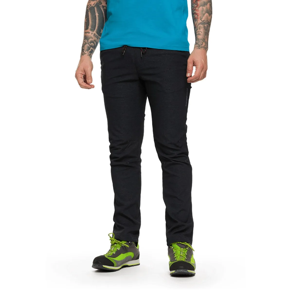 Длинные мужские брюки Noasca Trangoworld, черный/серый
Длинные мужские брюки Noasca Trangoworld, черный/серый