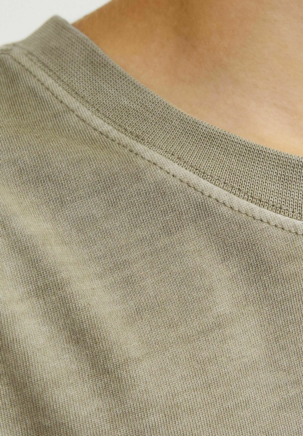 Базовая футболка EINFARBIG Jack & Jones Junior, цвет Mottled Olive
Базовая футболка EINFARBIG Jack & Jones Junior, цвет Mottled Olive