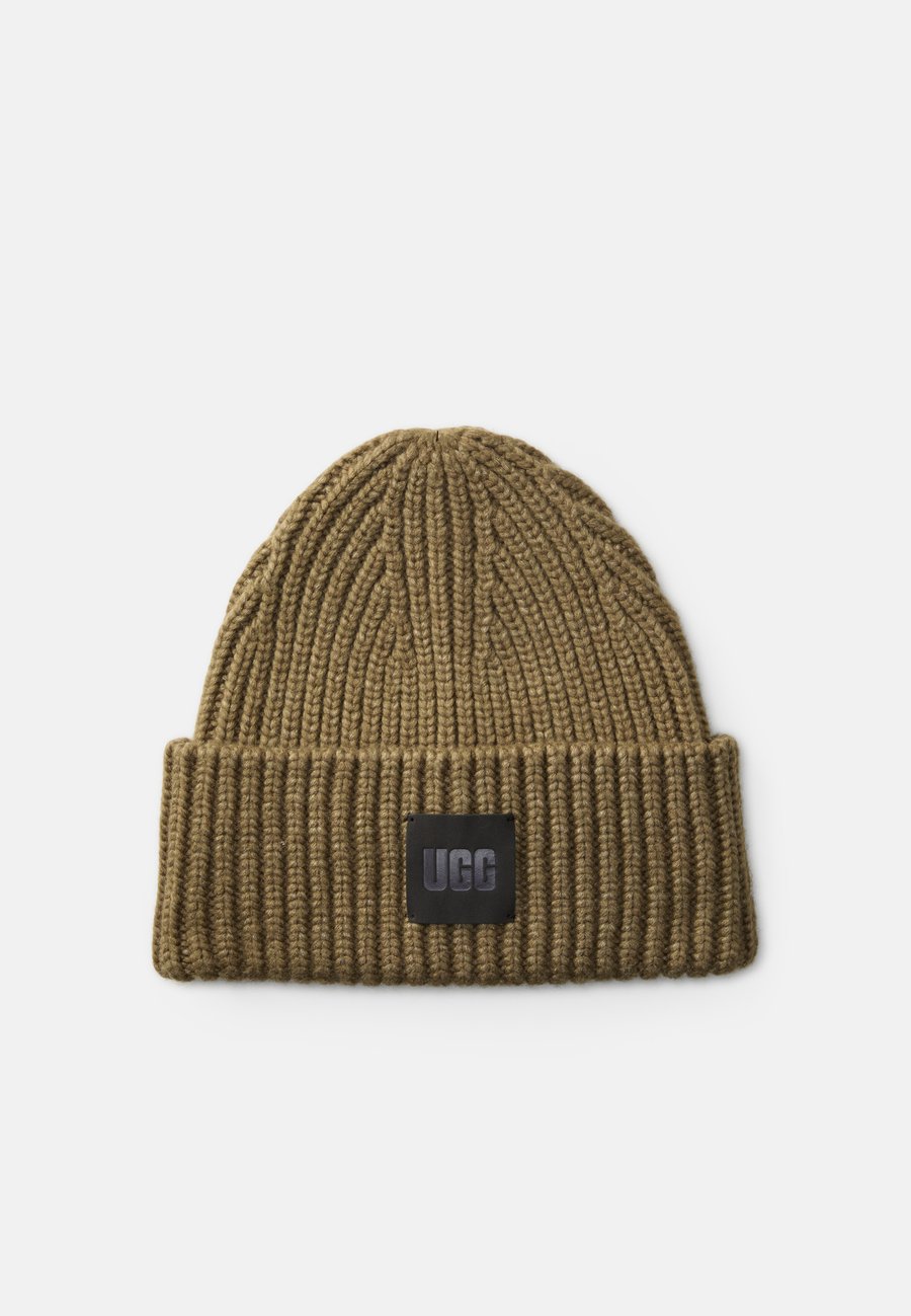 Шапка UGG CHUNKY BEANIE UNISEX, Burnt Olive/Dark Green
Шапка UGG CHUNKY BEANIE UNISEX, Burnt Olive/Dark Green
