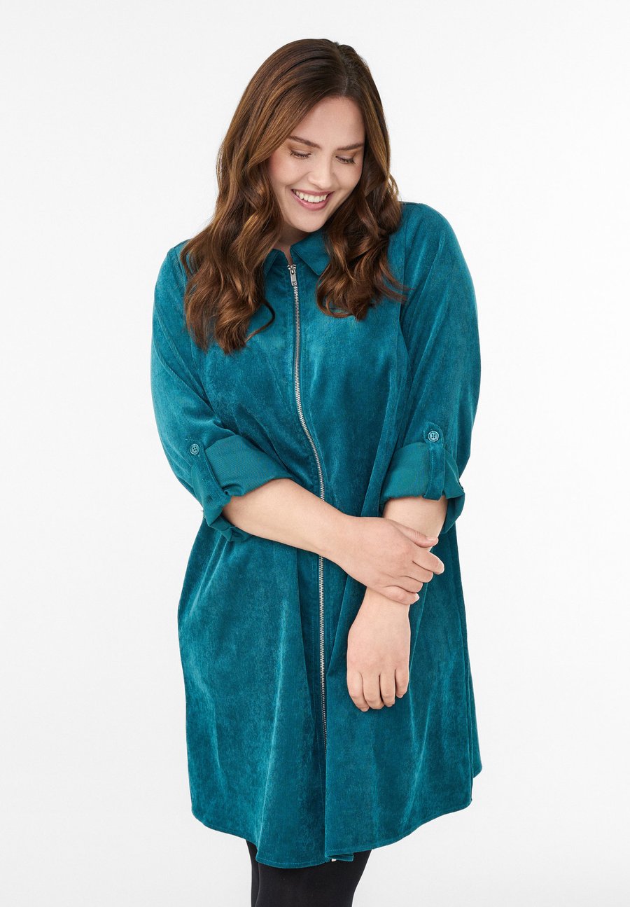 Платье Zizzi Shirt dress, Chesapeake Bay/Teal
Платье Zizzi Shirt dress, Chesapeake Bay/Teal