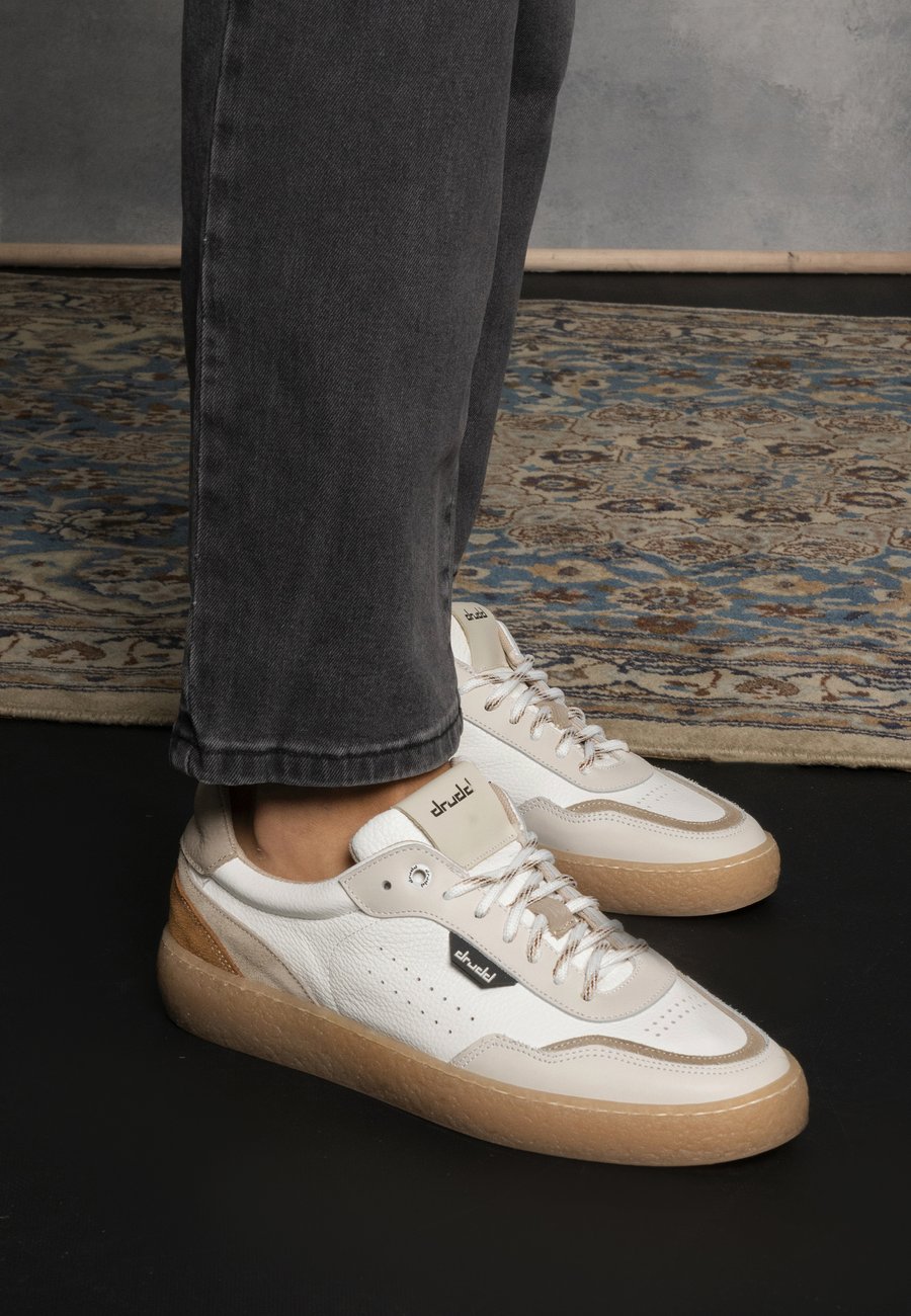 Кроссовки Drudd Italia BOWERY-SNEAKERS, White/Cognac/White
Кроссовки Drudd Italia BOWERY-SNEAKERS, White/Cognac/White