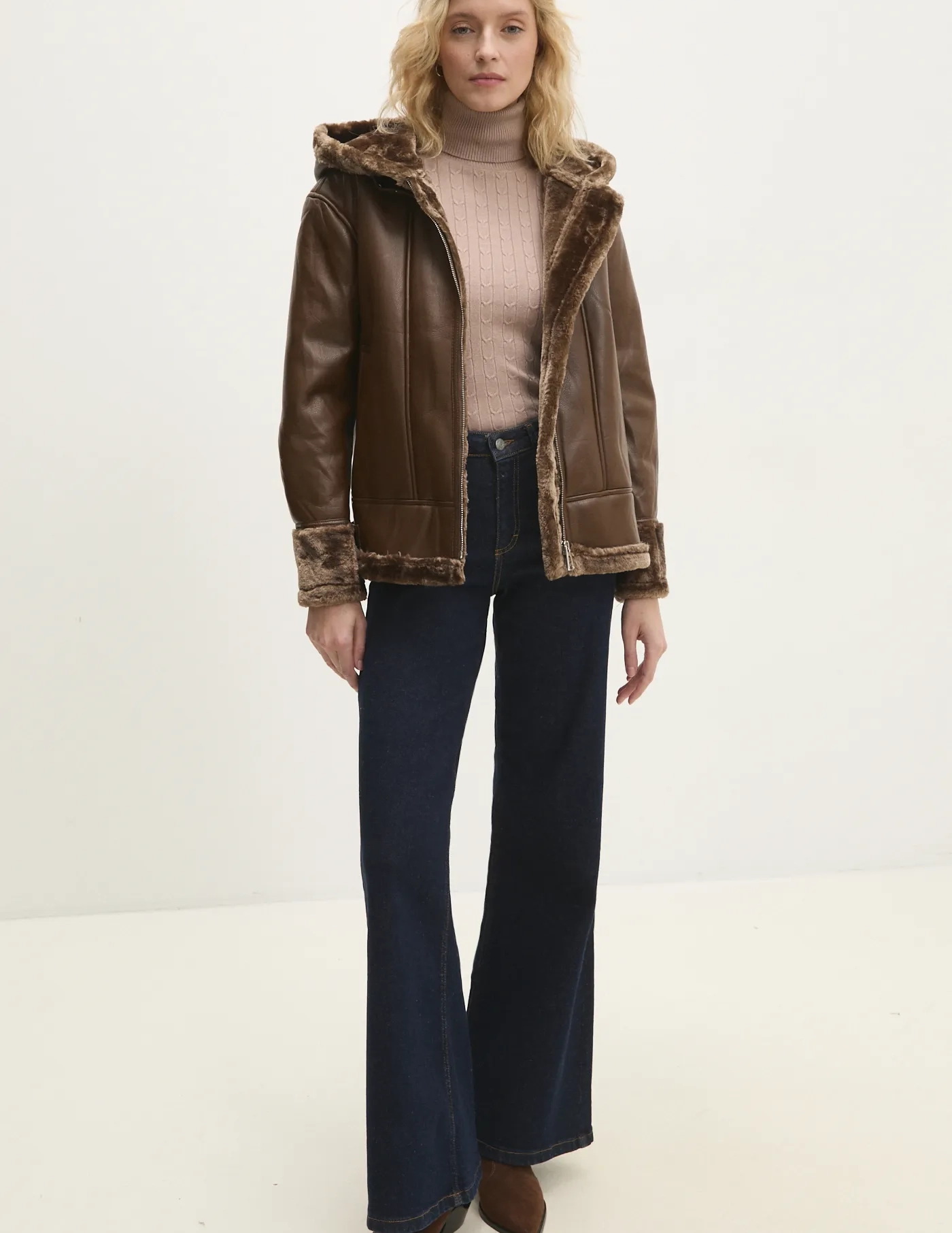 Куртка Answear Lab, коричневый
Куртка Answear Lab, коричневый