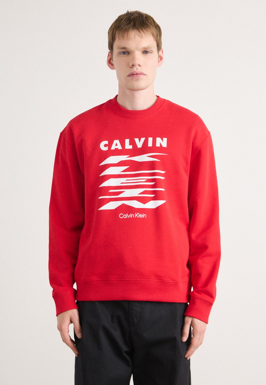 Толстовка Calvin Klein Jeans Sweatshirt, Berry Sangria/Red
Толстовка Calvin Klein Jeans Sweatshirt, Berry Sangria/Red