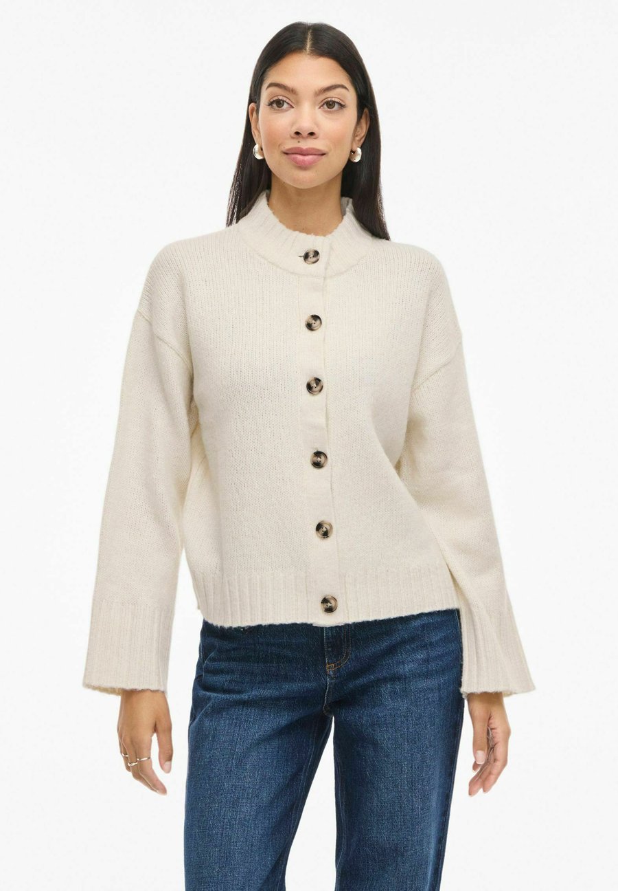 Кардиган VILA VIBIBBI O-NECK, Birch/Off-White
Кардиган VILA VIBIBBI O-NECK, Birch/Off-White