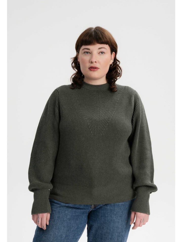 Вязаный свитер GAURI MELA
Вязаный свитер GAURI MELA