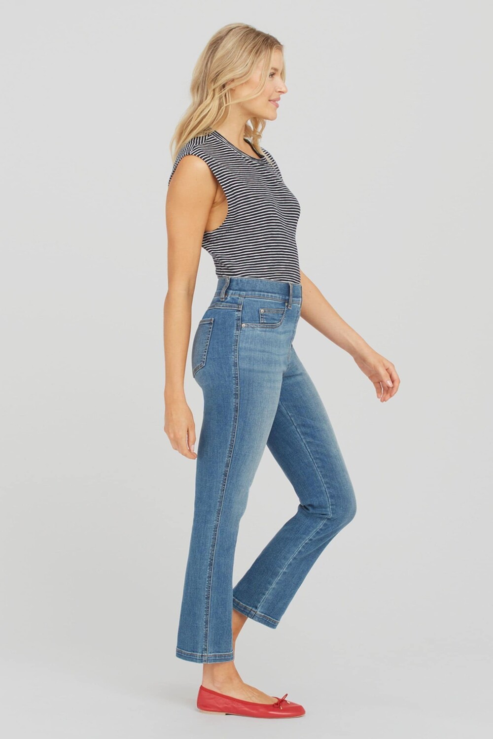 Прямые джинсы Spanx, синий
Прямые джинсы Spanx, синий